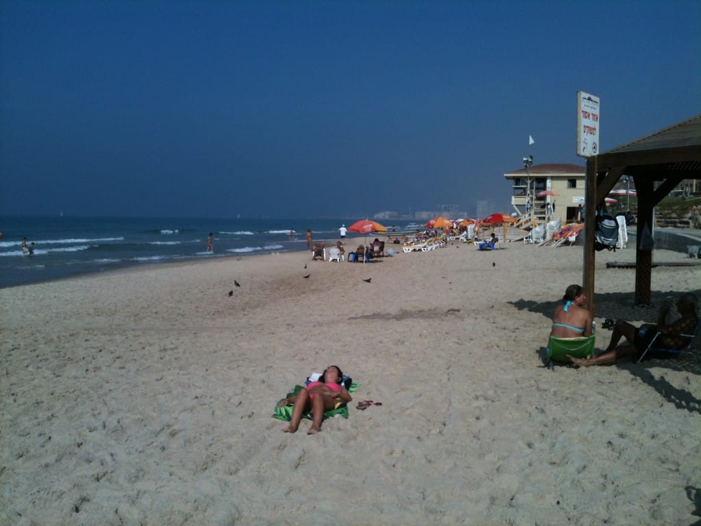 Tel Aviv Beach in November | Israellycool